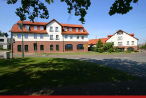 Hotel & Restaurant 